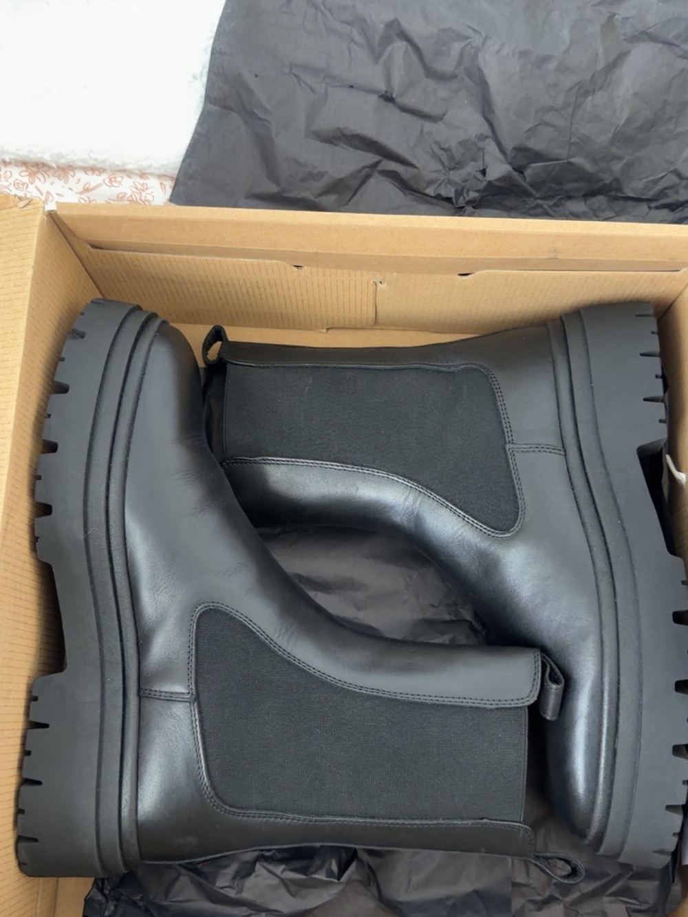 Zara women’s leather Lug Boots